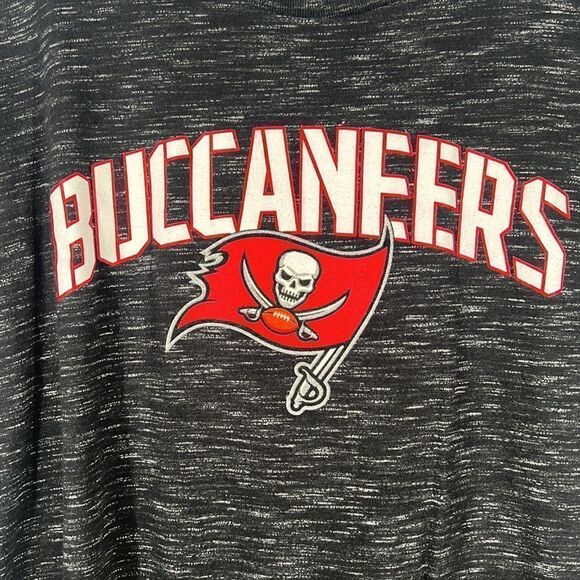 🔥🏈 TAMPA BAY BUCCANEERS Tom Brady #12 Graphic Player Tee - Black Heather - EUC - Picture 3 of 8